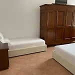 Giulia Oda ve Kahvaltı
