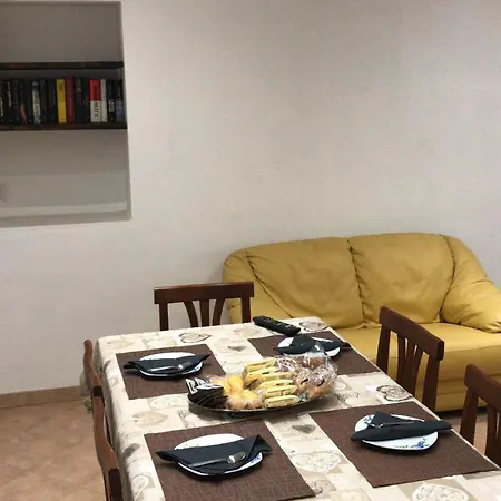 Giulia Oda ve Kahvaltı 3*